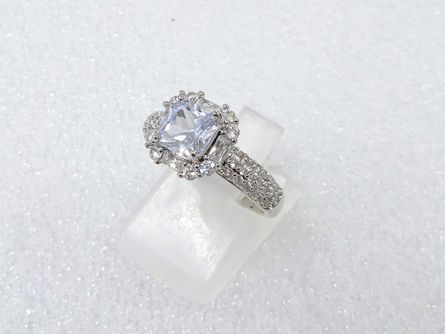 Japanese Kimono / Antique Accessories Metal